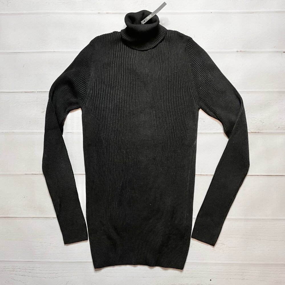 NWT - ASOS - Women’s Black Turtle Neck Sweater - Size Medium